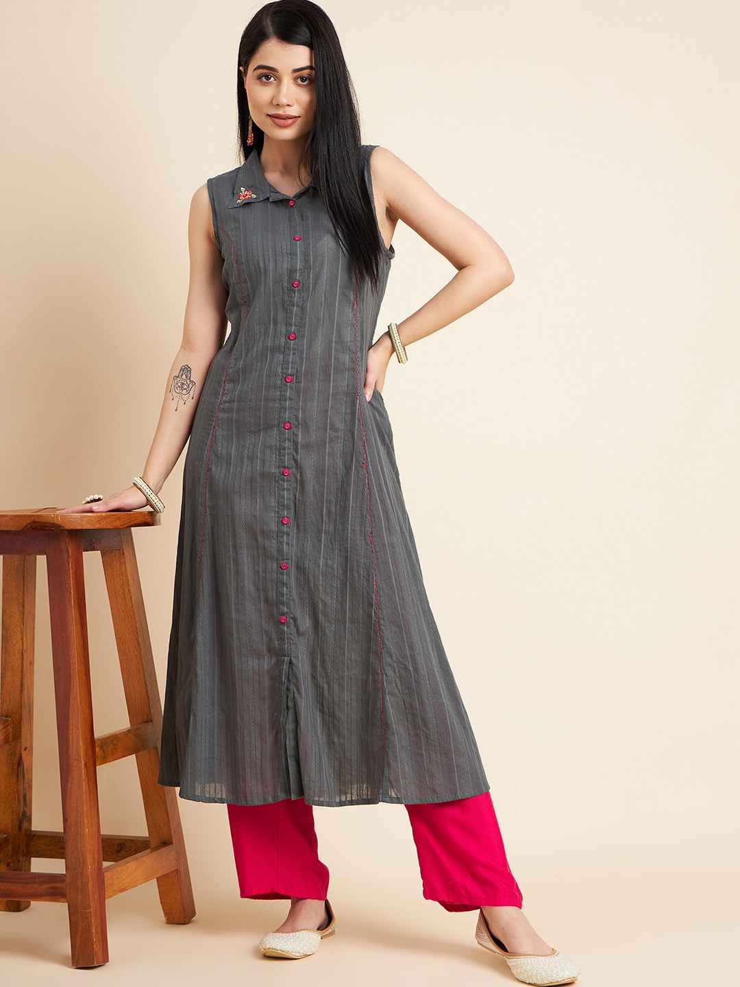 

all about you Striped Sleeveless Cotton A-Line Kurta, Grey