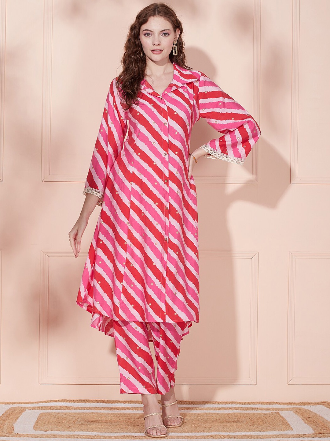 

FASHOR Leheriya Printed Kurta With Trousers, Pink