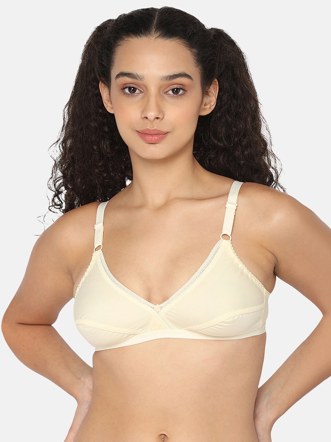 

NAIDU HALL Medium Coverage Everyday Bra With All Day Comfort, Nude