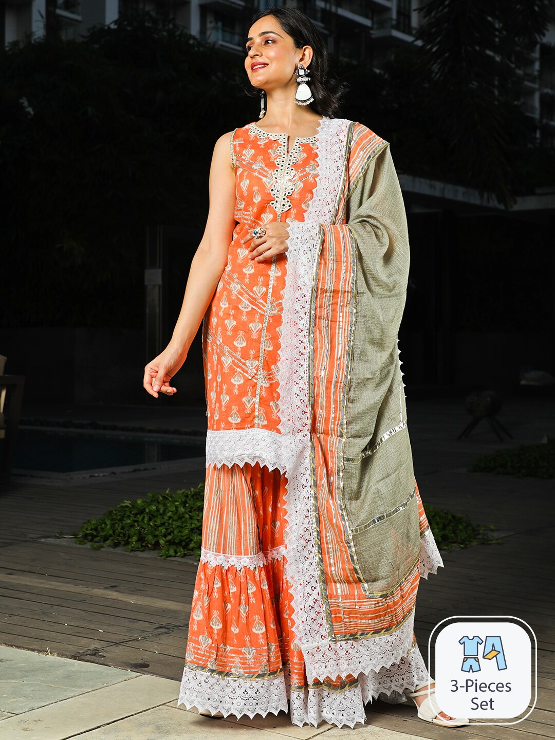 

AKS Couture Ethnic Motifs Printed Sleeveless Mirror Work Cotton Kurta Set With Dupatta, Peach