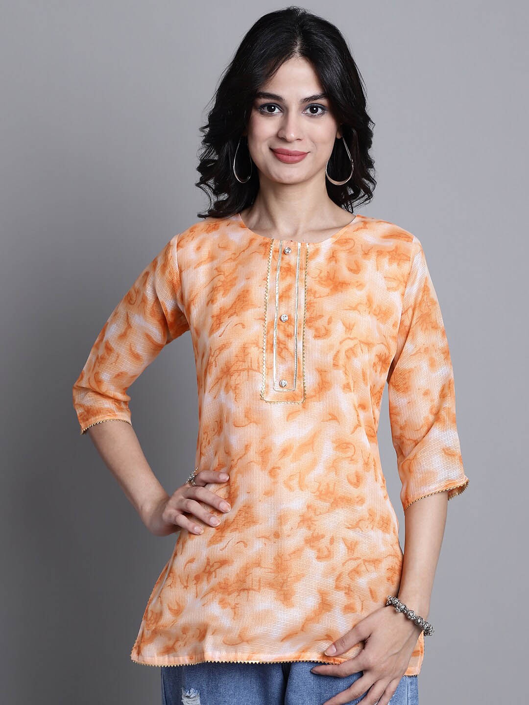 

SOUNDARYA Abstract Printed Gotta Patti Pure Cotton Kurti, Orange