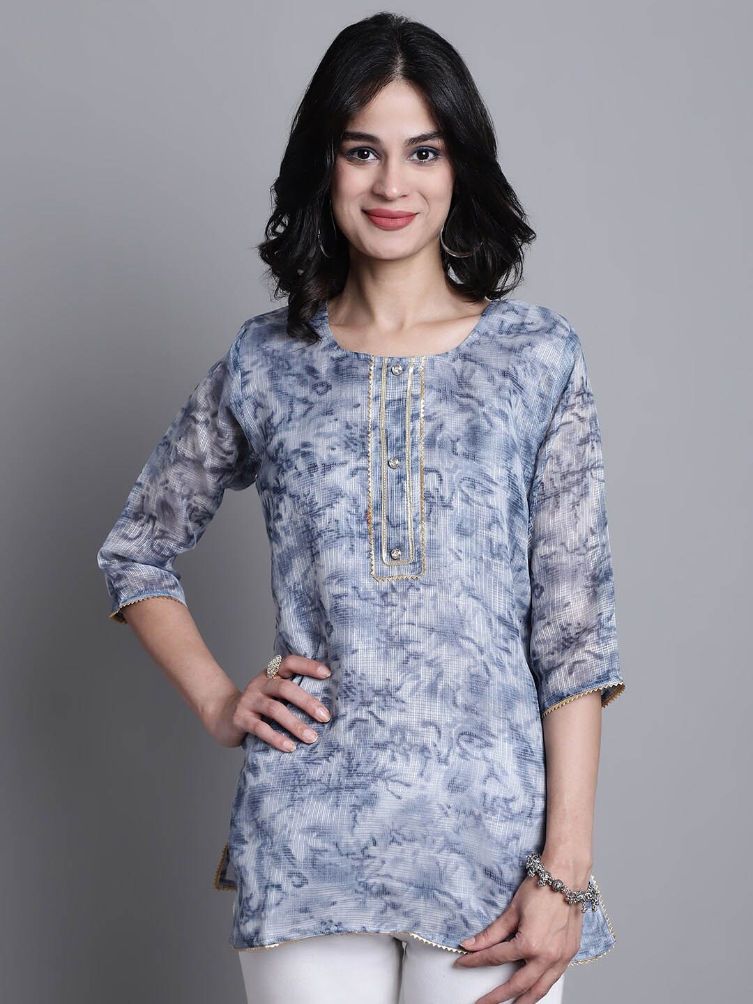 

SOUNDARYA Abstract Printed Gotta Patti Pure Cotton Kurti, Grey