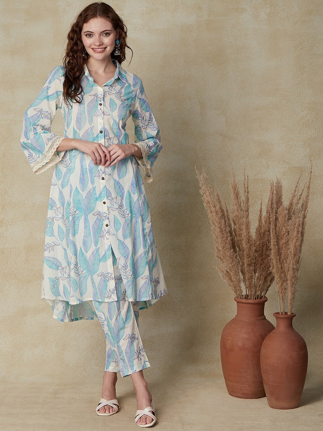 

FASHOR Off White Floral Printed Pure Cotton Kurta With Trousers