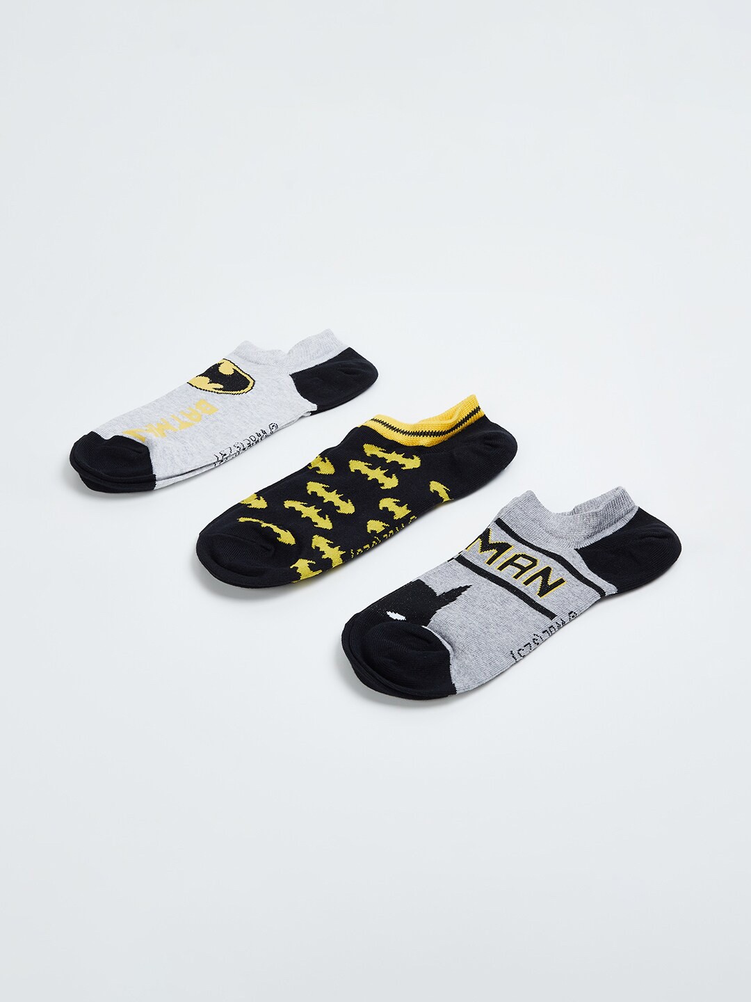 

max Men Pack Of 3 Batman Printed Ankle Length Socks, Grey