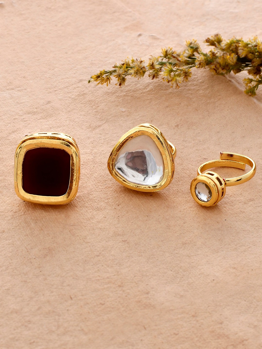 

DASTOOR Set Of 3 Gold-Plated Kundan-Studded Adjustable Finger Ring