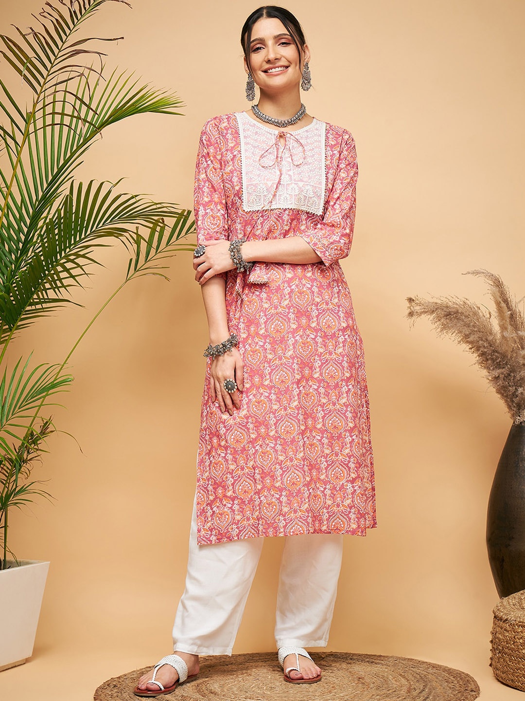 

InWeave Ethnic Motifs Printed Pure Cotton Straight Kurta With Trousers, Pink