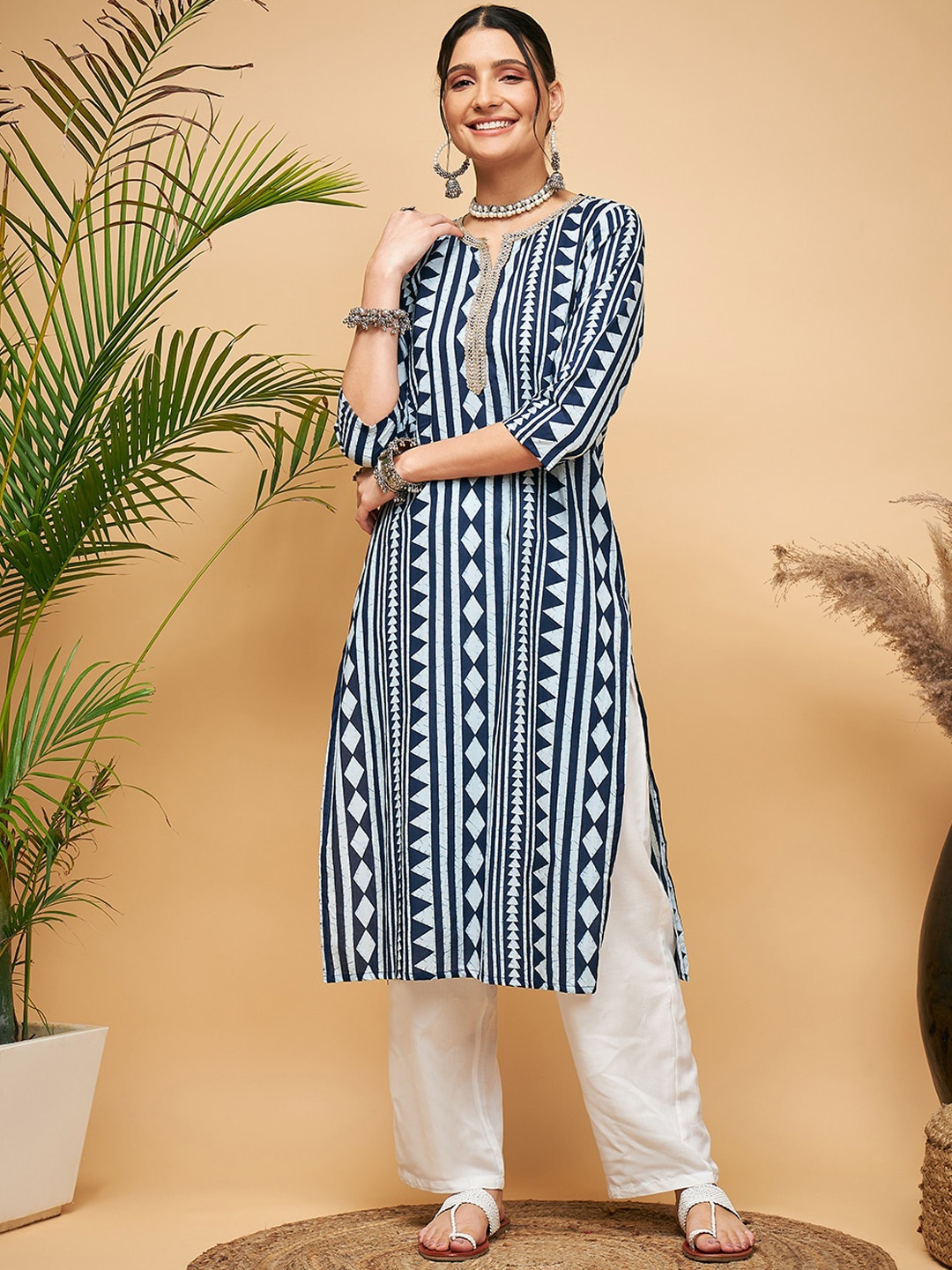 

InWeave Geometric Printed Pure Cotton Straight Kurta With Trousers, White