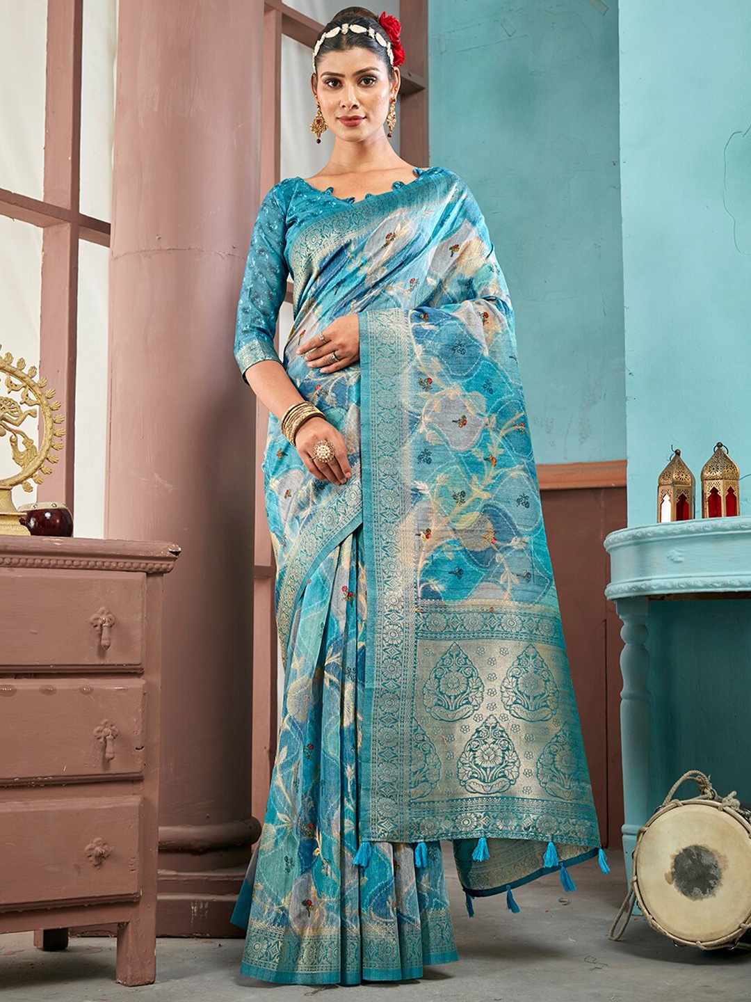 

Ishin Floral Zari Pure Silk Banarasi Saree, Sea green