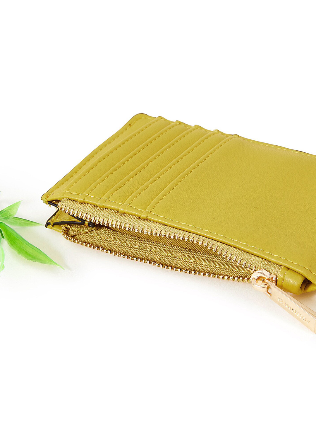 

Accessorize London Women's Lime Adam Classic Cardholder, Lime green