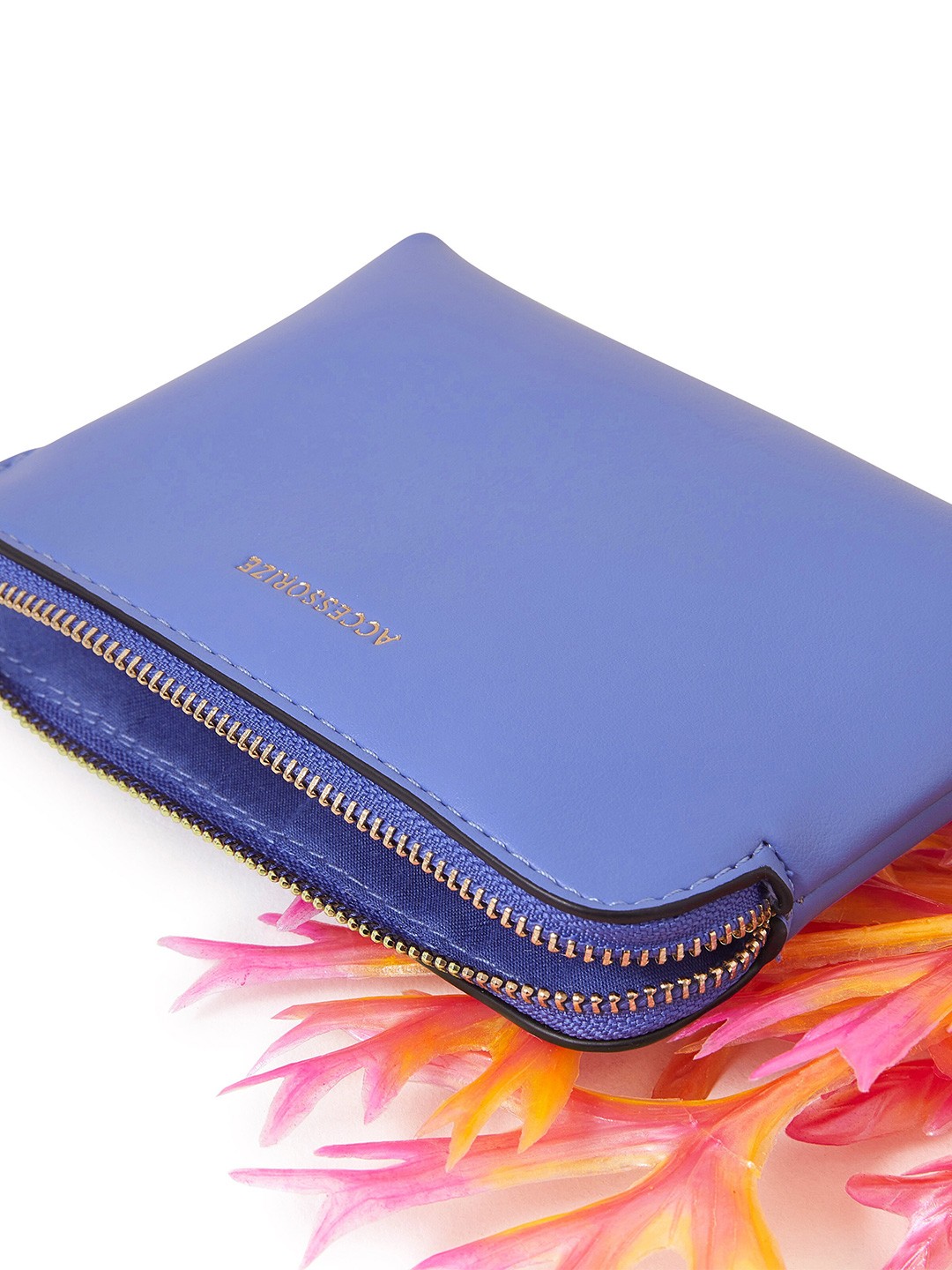 

Accessorize London Women's Blue Rose Classic Coinpurse wallet