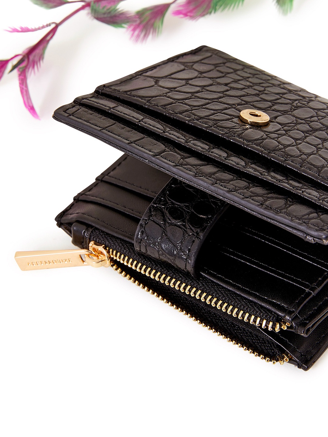

Accessorize London Women's black John Croc Cardholder Zip