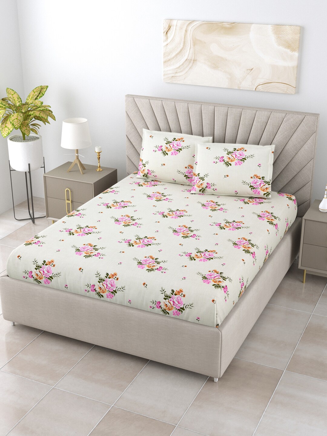 

BOMBAY DYEING Epigram Grey & Pink Floral Cotton 120 TC Queen Bedsheet with 2 Pillow Covers