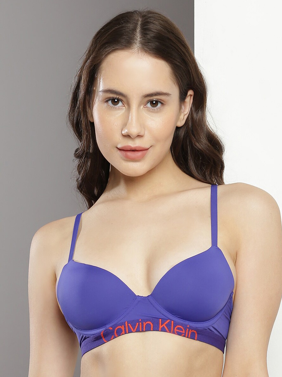 

Calvin Klein Underwear Lightly Padded Underwired All Day Comfort Seamless Everyday Bra, Blue