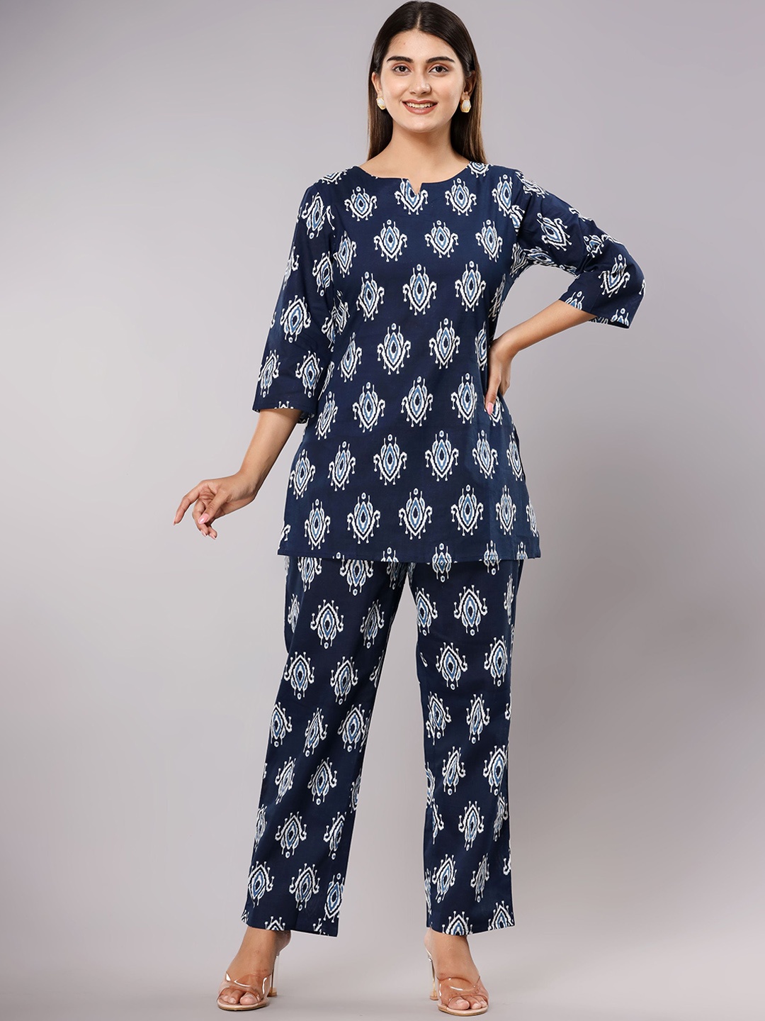 

Krati Creations Women Printed Pure Cotton Kurti & Trousers, Navy blue