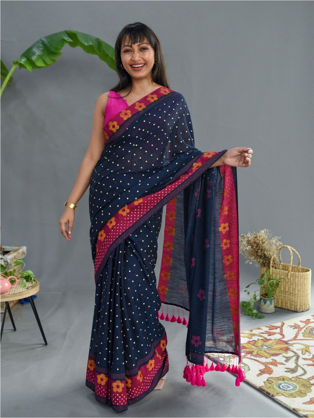 

Suta Navy Blue & Pink Polka Dot Printed Zari Pure Cotton Saree