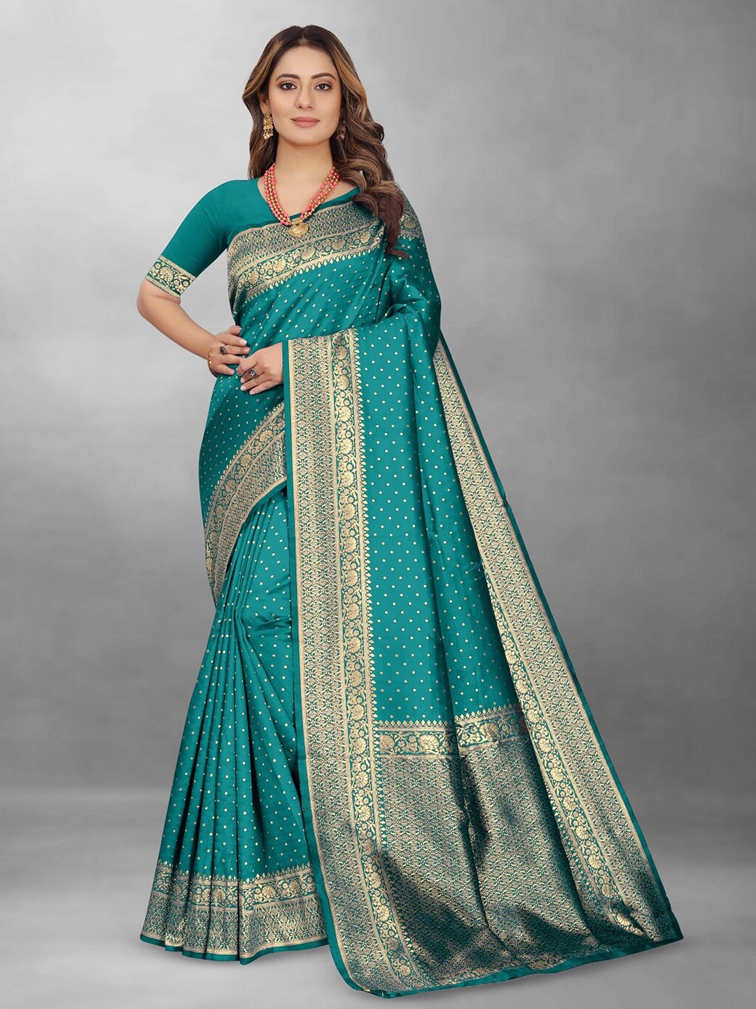 

Hinayat Fashion Woven Design Zari Detailed Banarasi Saree, Blue