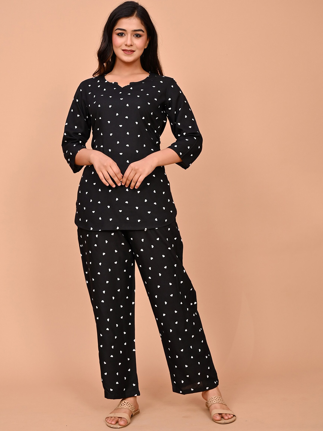 

TREND ME Conversational Printed Night Suit, Black