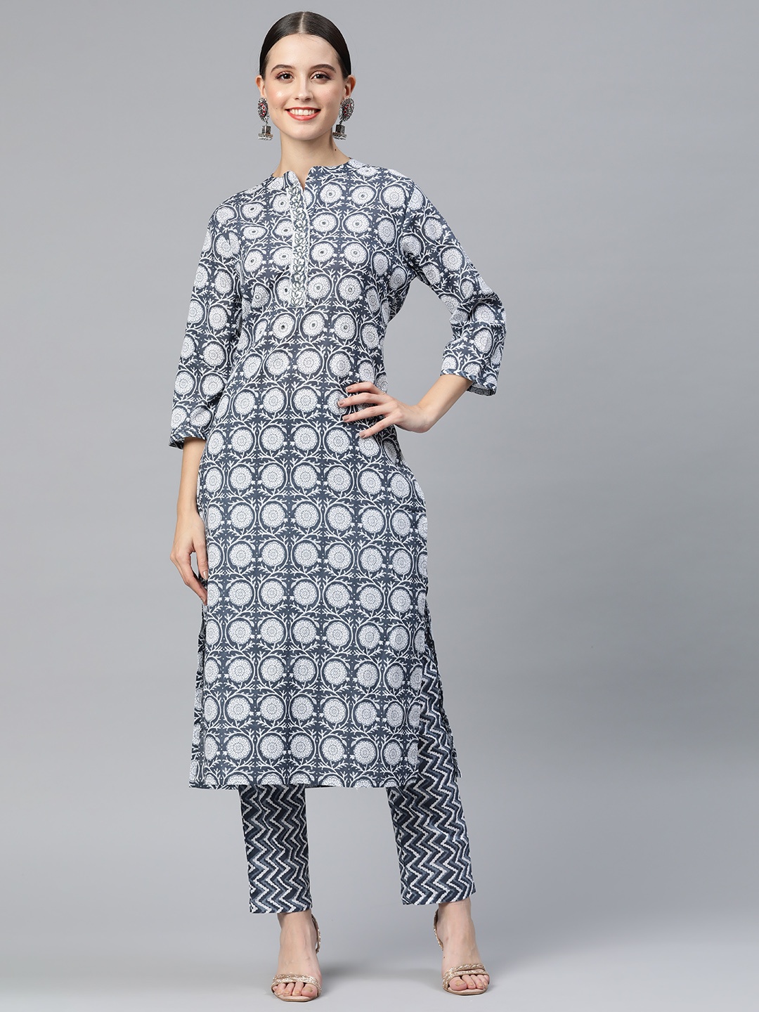 

Readiprint Fashions Women Ethnic Motifs Thread Work Kurta with Palazzos & With Dupatta, Blue