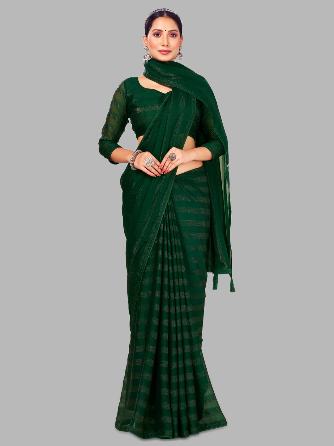 

FLOURIOUS Striped Saree, Green