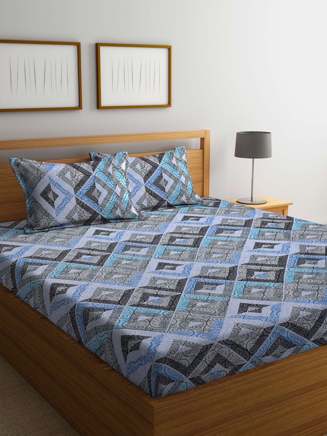 

BOMBAY DYEING Epigram Blue Ethnic Motifs Cotton 120 TC King Bedsheet & 2 Pillow Covers