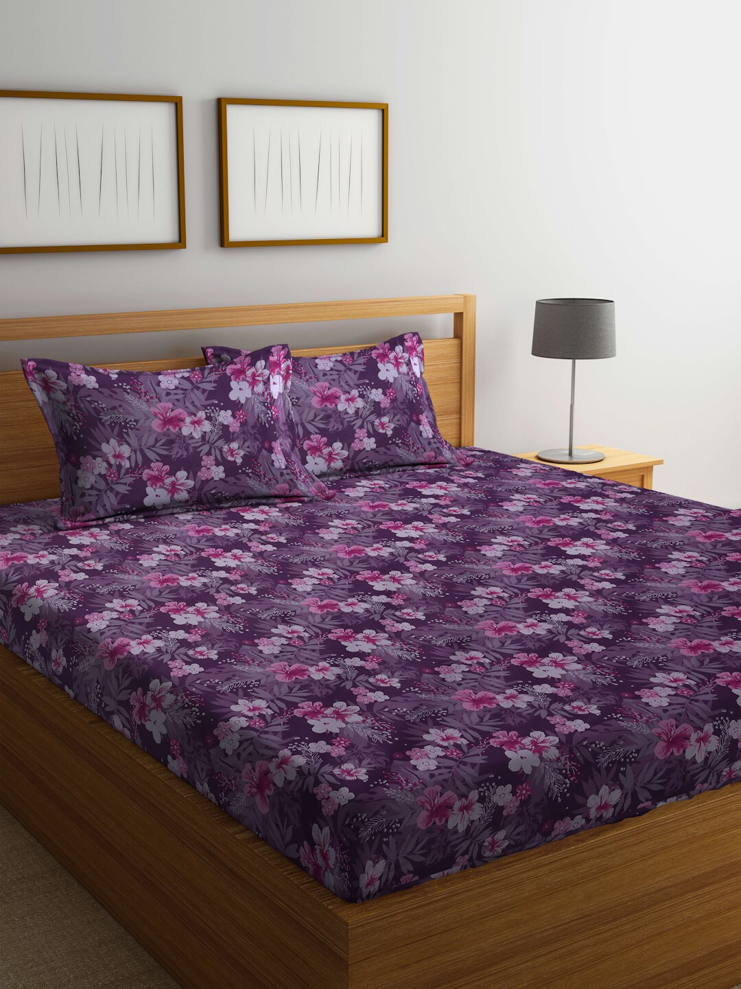 

BOMBAY DYEING Epigram Pink & White Floral Cotton 120 TC King Bedsheet With 2 Pillow Covers