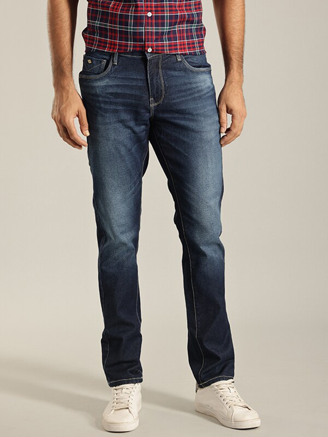 

Indian Terrain Men Brooklyn Clean Look Slim Fit Cotton Jeans, Navy blue