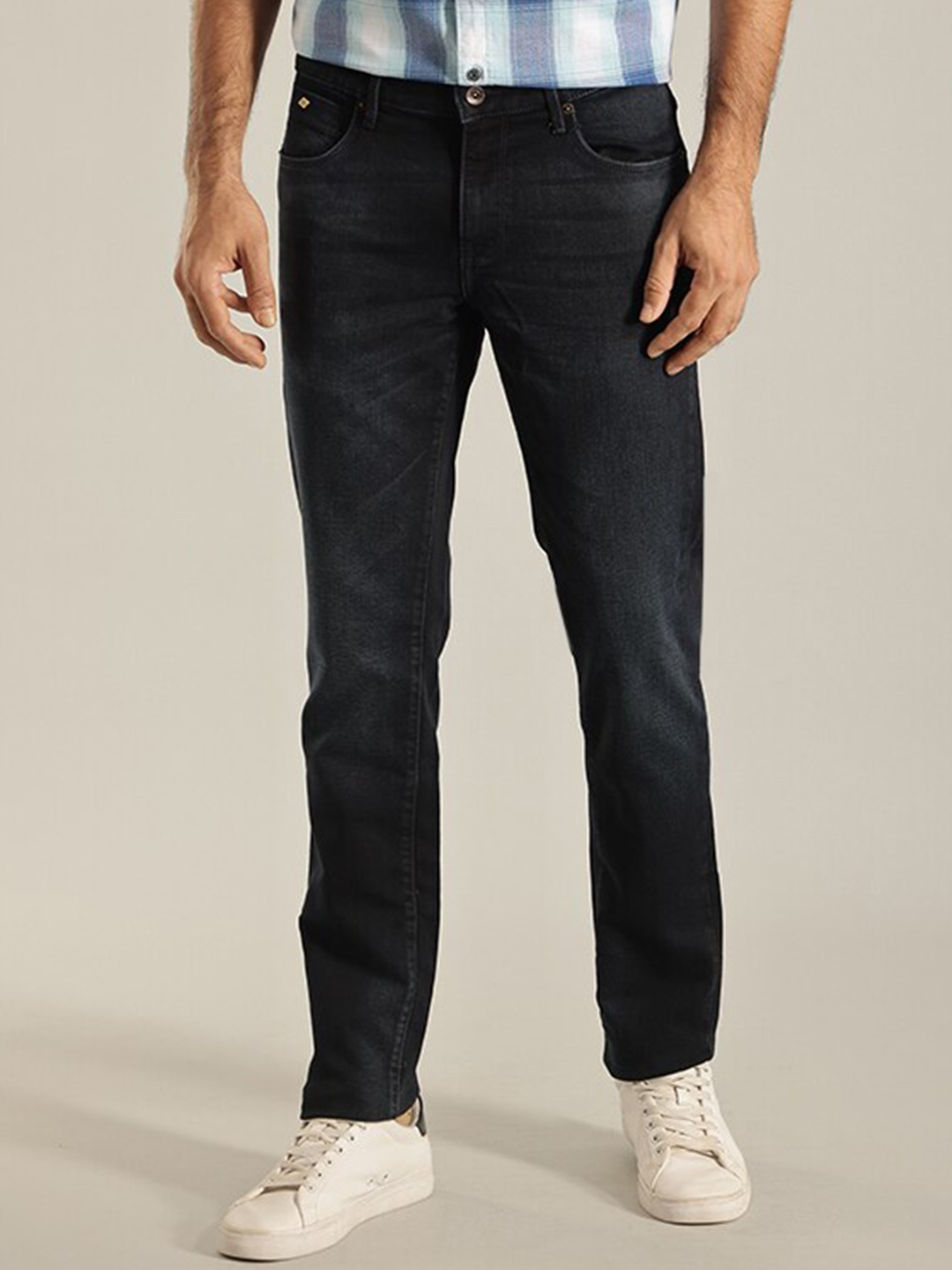 

Indian Terrain Men Brooklyn Clean Look Slim Fit Cotton Jeans, Navy blue