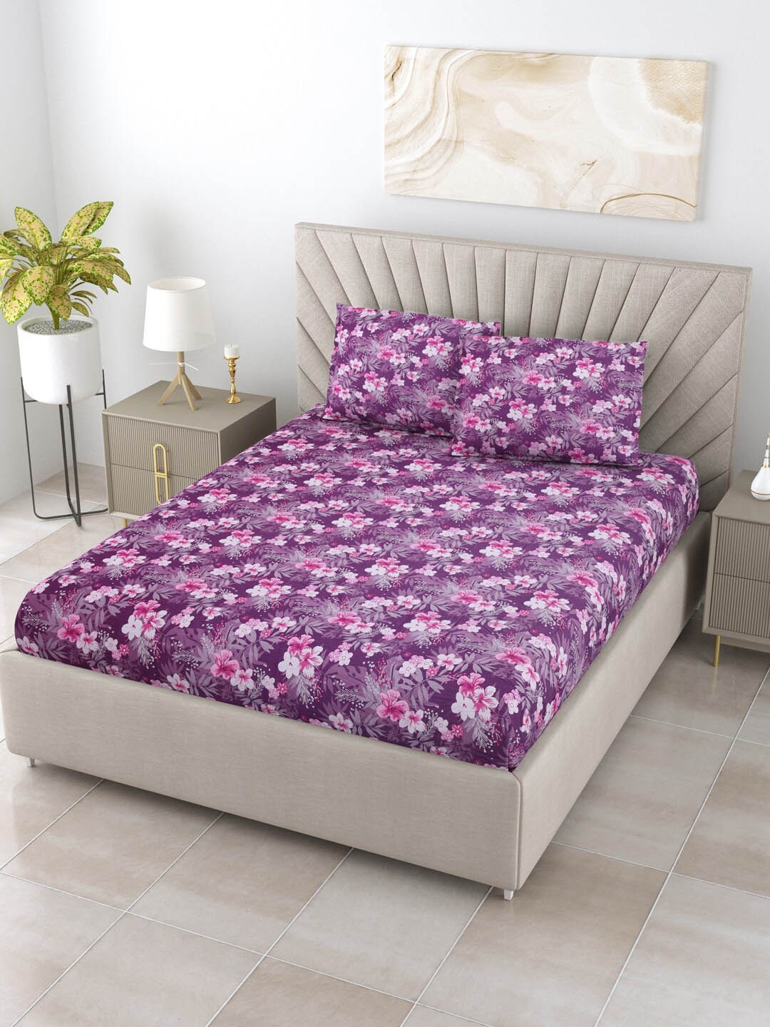 

BOMBAY DYEING Epigram Pink & White Floral Cotton 120 TC King Bedsheet & Pillow Covers