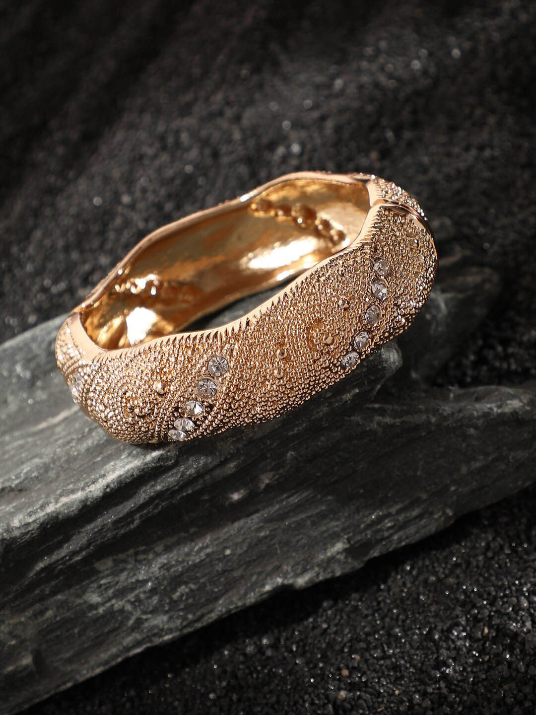 

SOHI Gold-Plated Cuff Bracelet