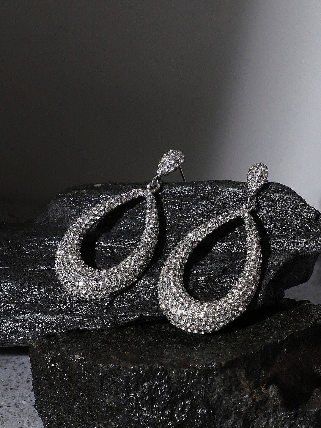 

SOHI Silver-Plated Contemporary Drop Earrings