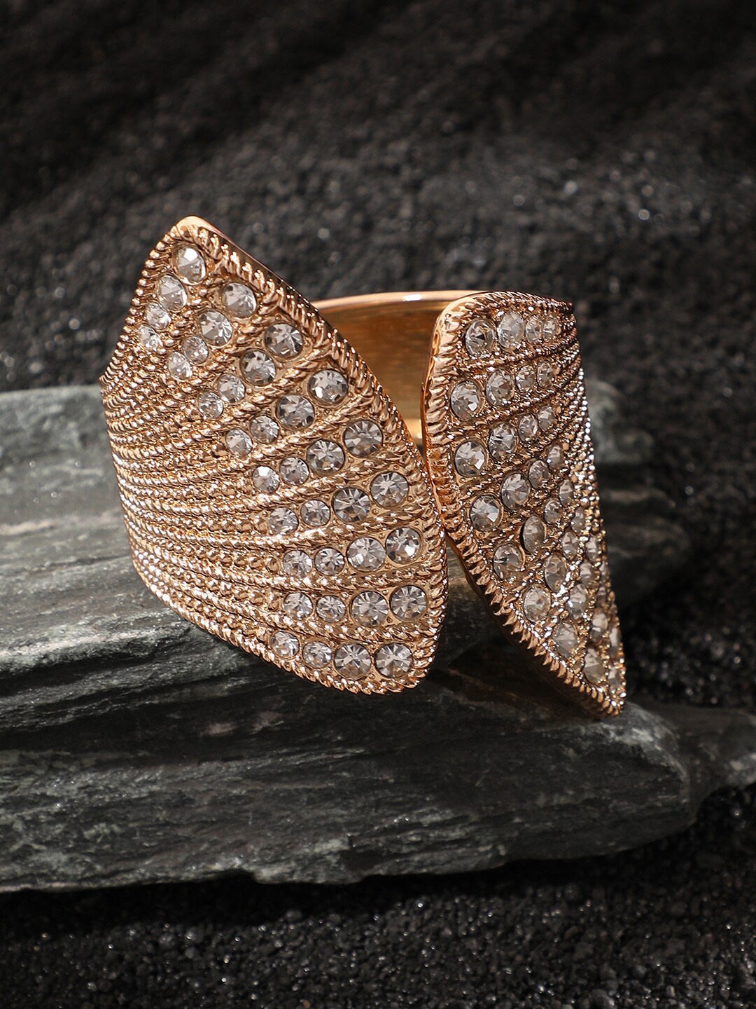 

SOHI Gold-Plated Cuff Bracelet