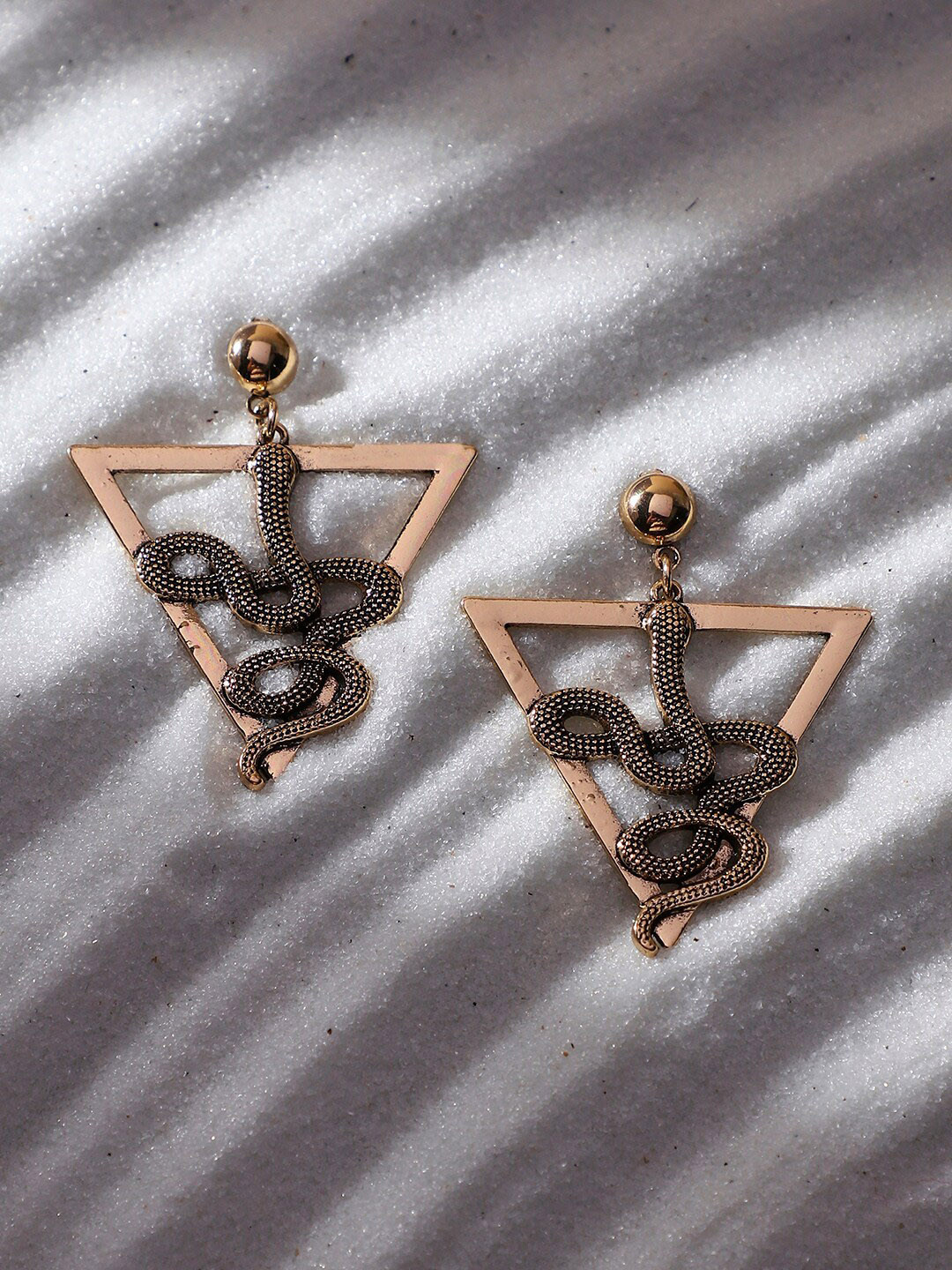 

SOHI Gold-Plated Contemporary Drop Earrings