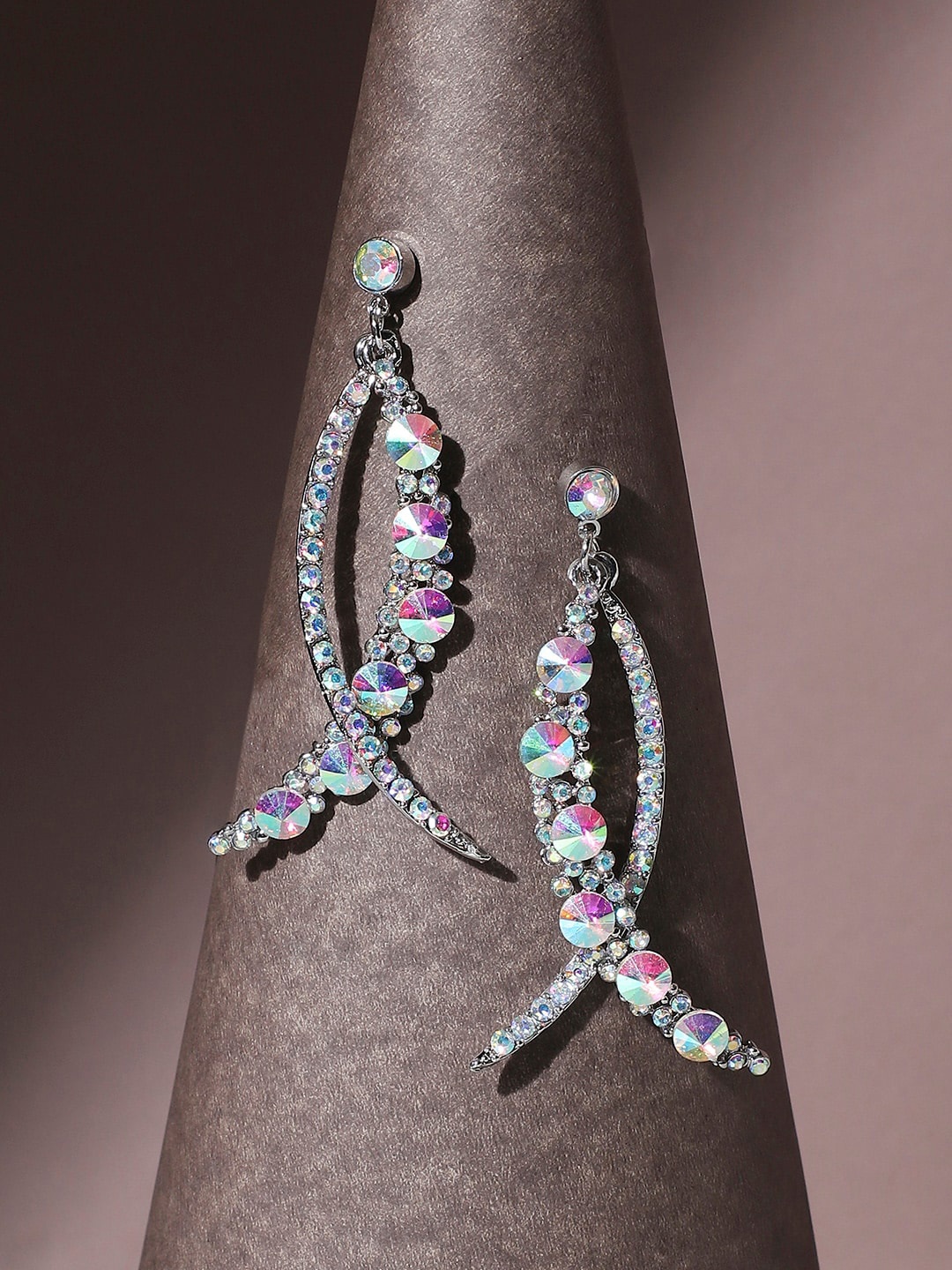 

SOHI Silver-Plated Contemporary Drop Earrings