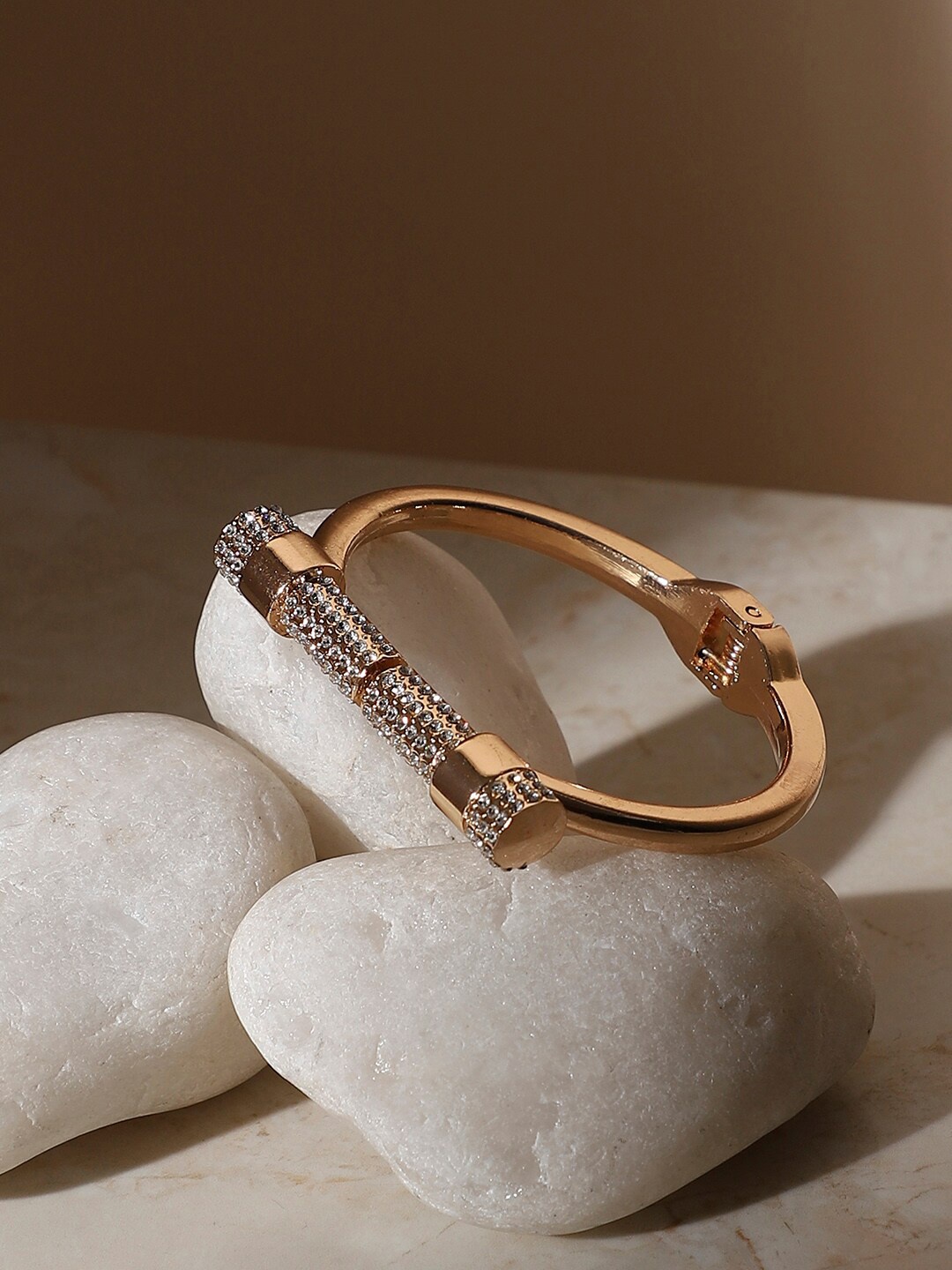 

SOHI Gold-Plated Cuff Bracelet