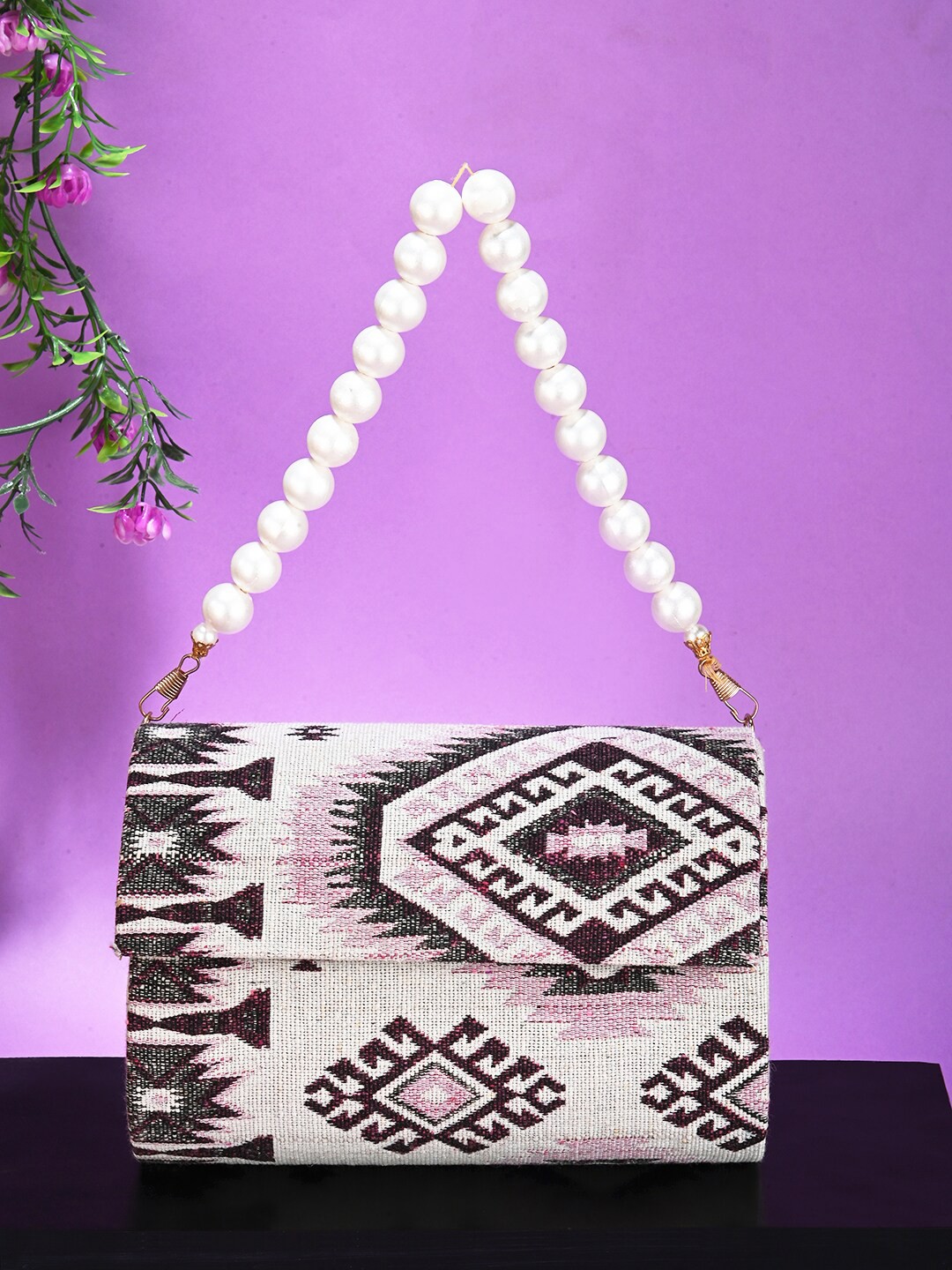 

gaura pakhi Printed Purse Clutch, White