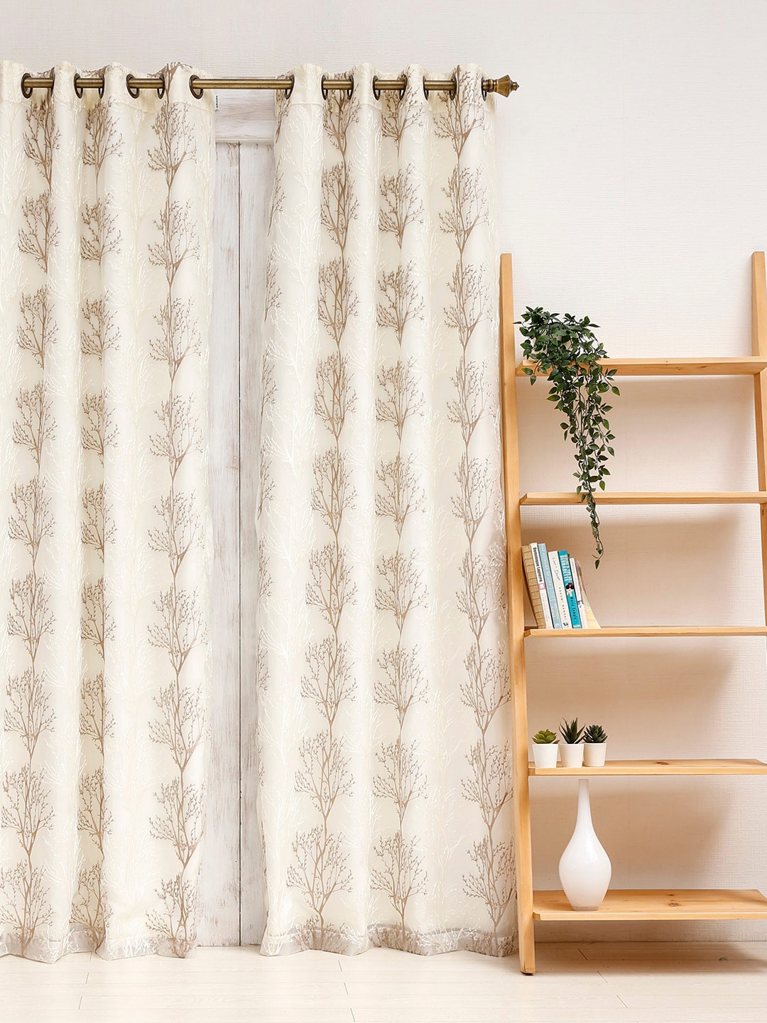 

Ariana Beige & White Floral Black Out Long Door Curtain