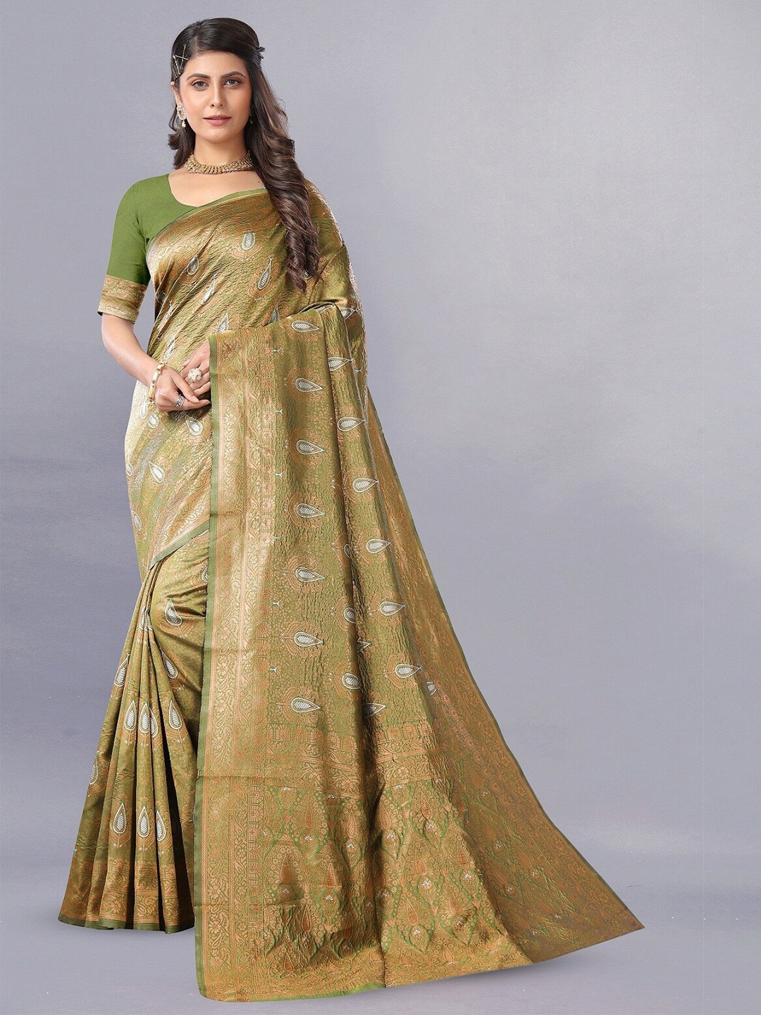 

Hinayat Fashion Ethnic Motifs Woven Design Zari Banarasi Saree, Green