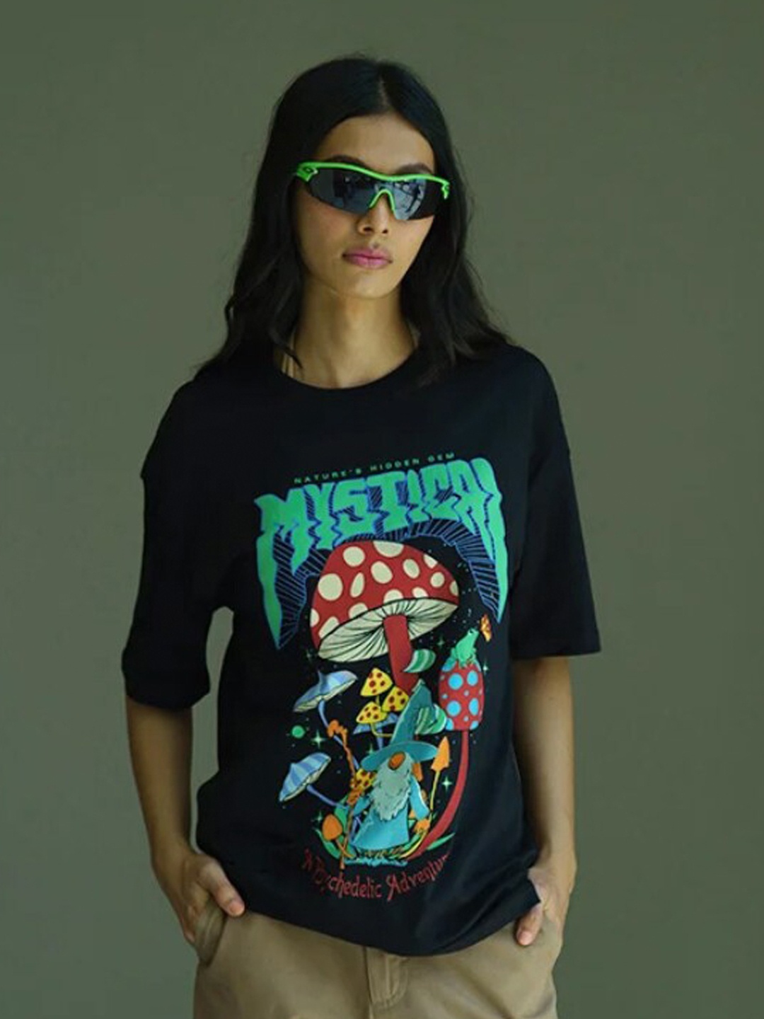 

Bonkers Corner Graphic Printed Drop Shoulder Sleeves Oversized Cotton T-shirt, Black