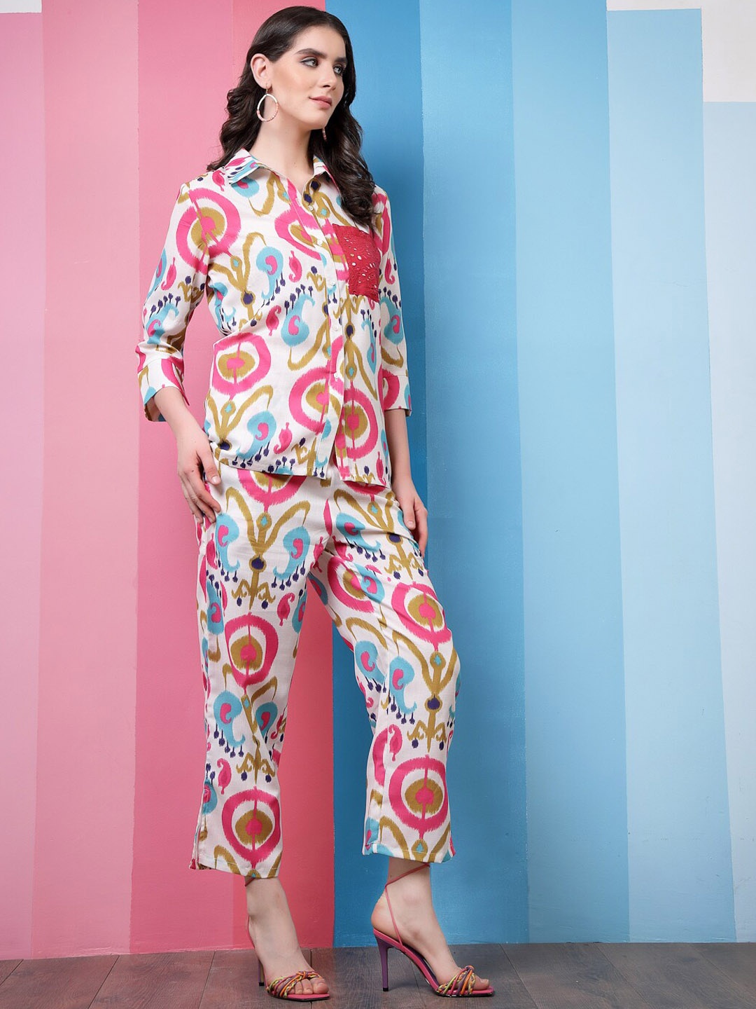 

Athena White Paisley Printed Shirt Collar Linen Shirt With Trousers