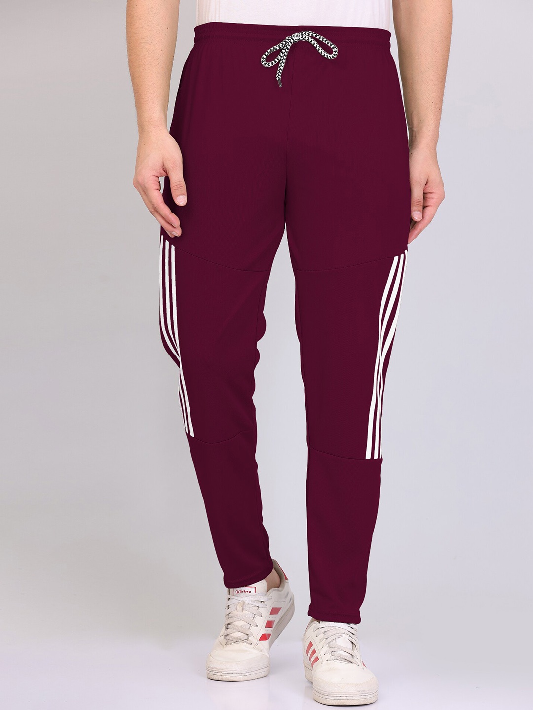 

Wuxi Men Striped Straight Fit Sports Track Pants, Maroon