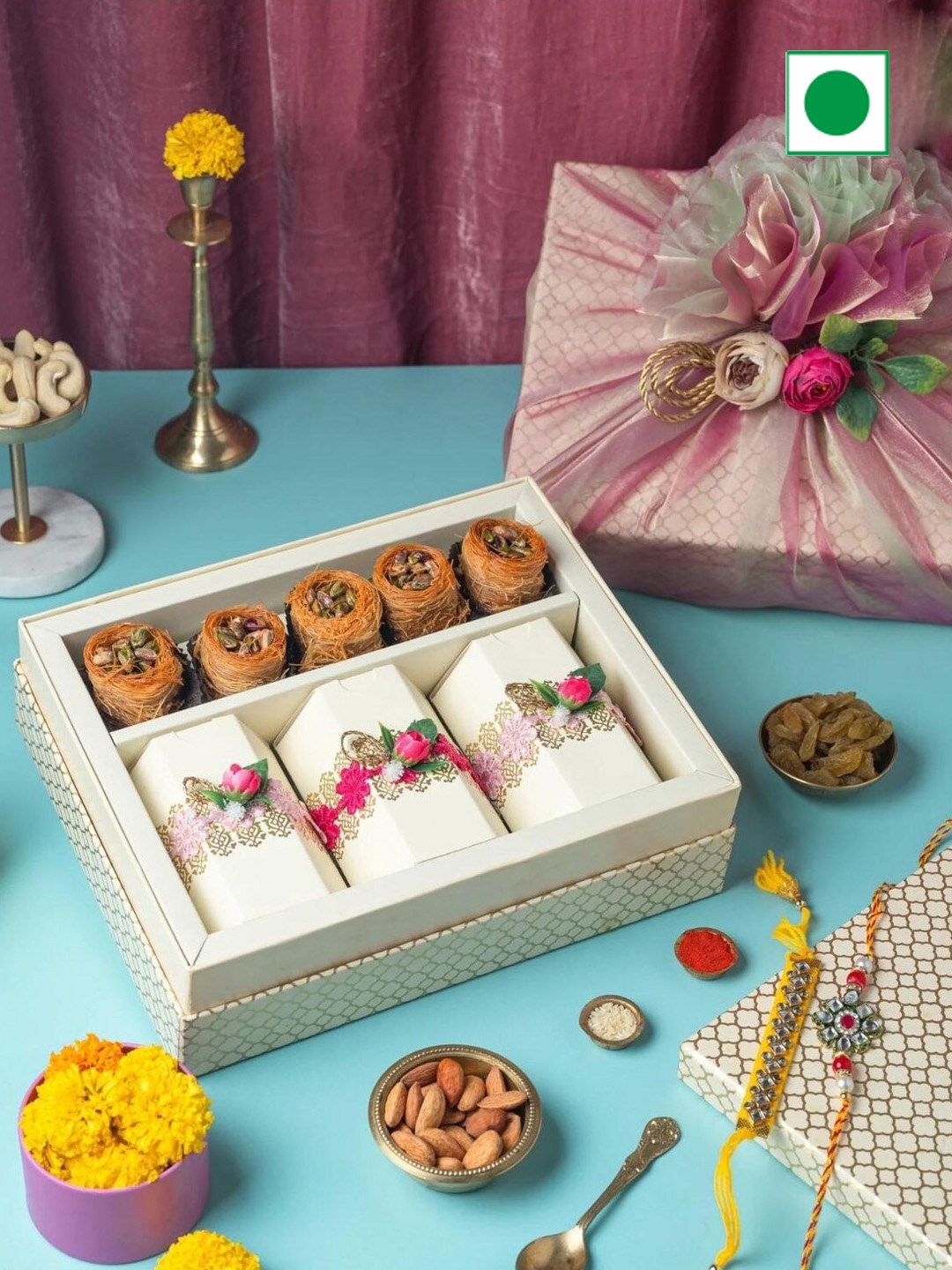 

The Baklava Noor Gift Box With 2 Rakhis, White