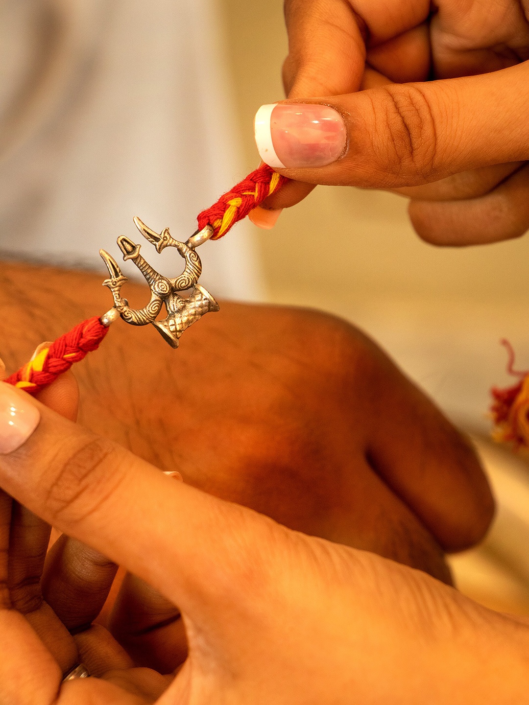 

Shyle 925 Sterling Silver Shiva Trishul Charm Detail Rakhi, Gold