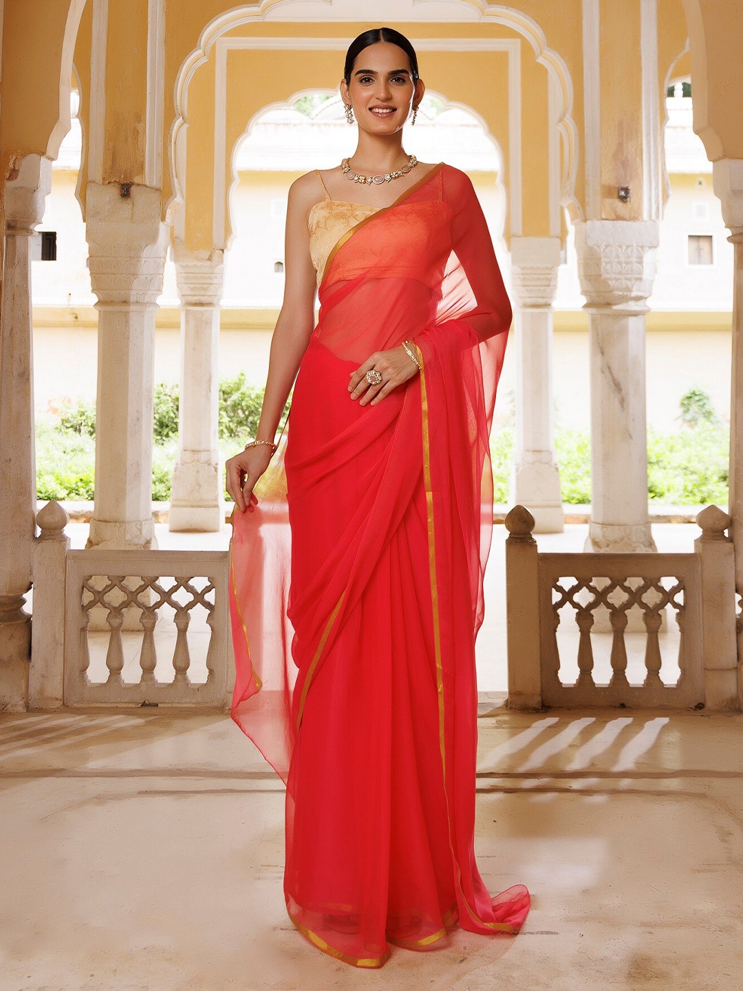 

Geroo Jaipur Poly Chiffon Zari Saree, Pink