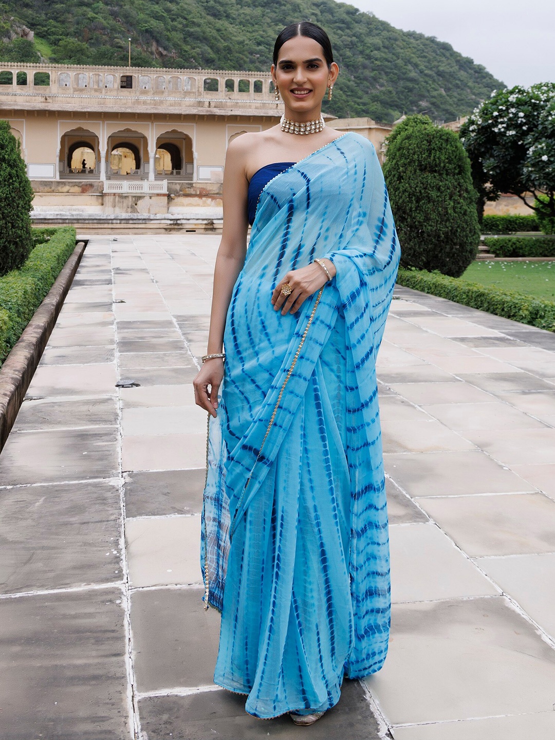 

Geroo Jaipur Tie & Dye Gotta Patti Detailed Saree, Blue