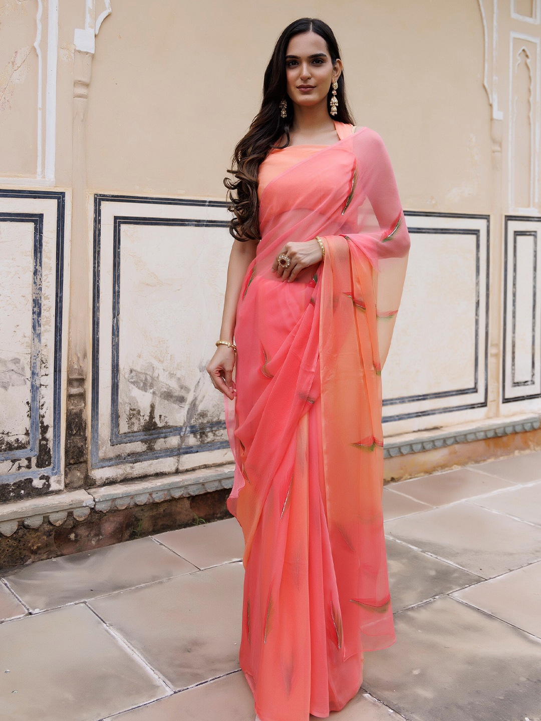 

Geroo Jaipur Floral Printed Zari Poly Chiffon Saree, Peach