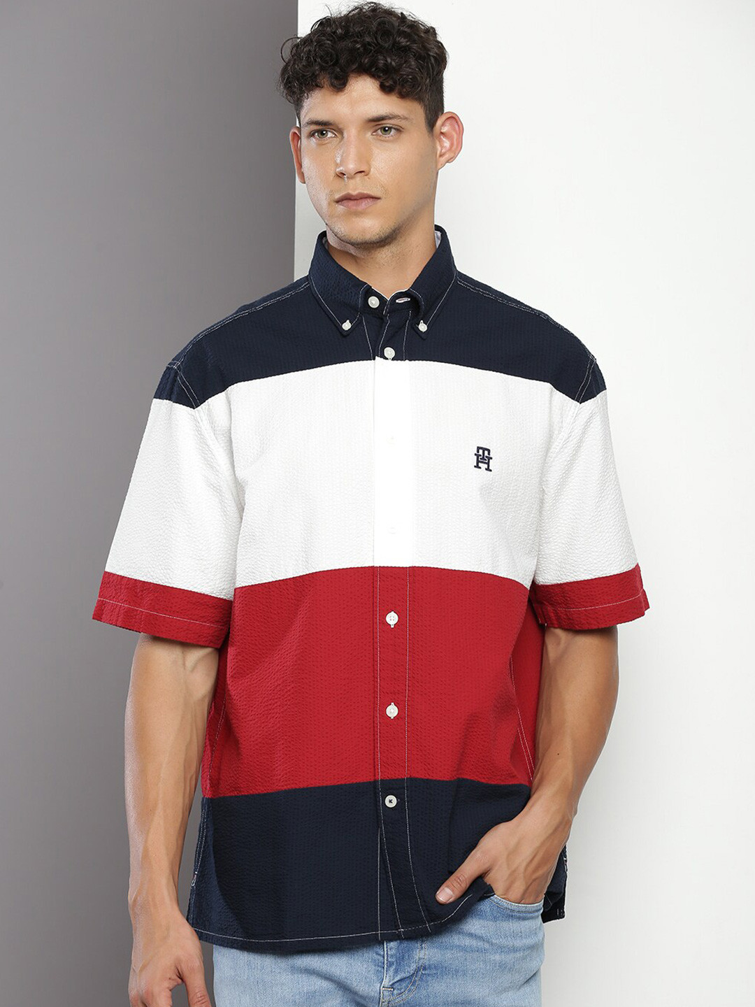 

Tommy Hilfiger Colourblocked Button-Down Collar Pure Cotton Boxy Shirt, Navy blue