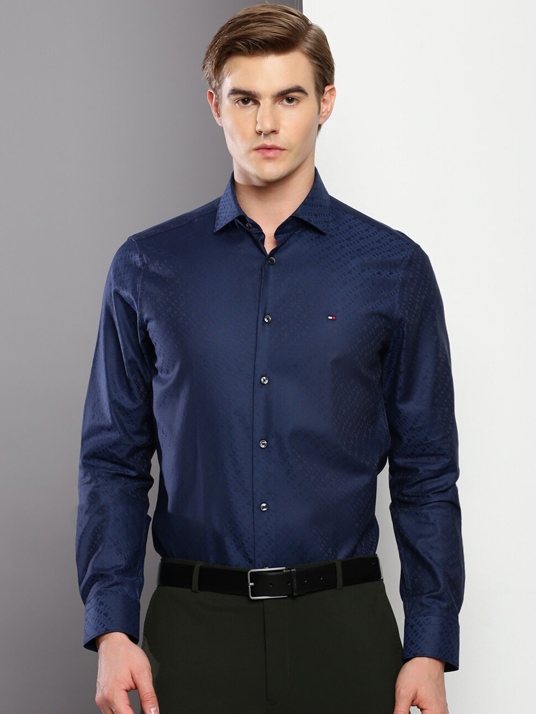 

Tommy Hilfiger Slim Fit Opaque Cotton Lycra Casual Shirt, Navy blue
