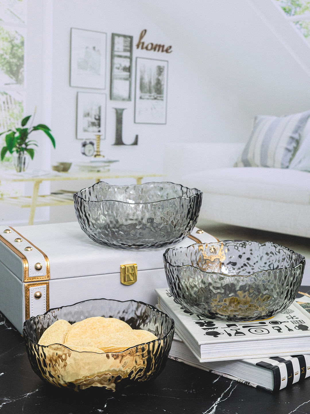

GOODHOMES 3 Pieces Transparent Textured Dishwasher & Microwave Safe Glass Bowls 700 ml