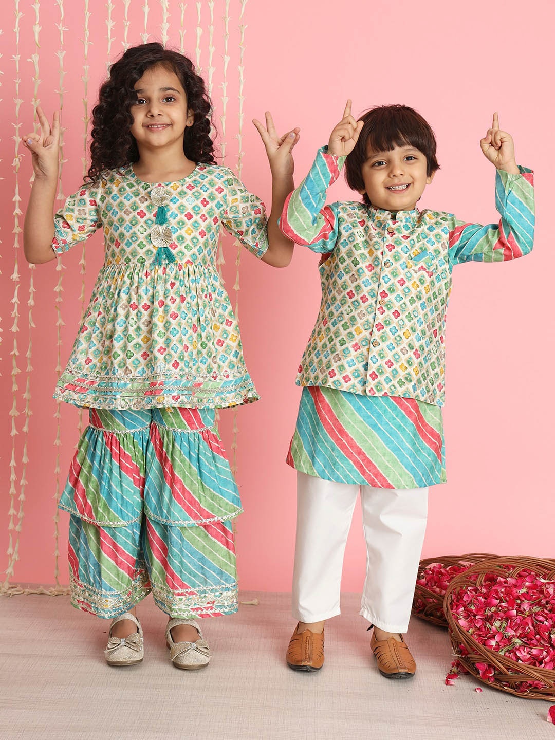 

Readiprint Fashions Boys Leheriya Printed Pure Silk Kurta With Pyjamas & Nehru Jacket, Green