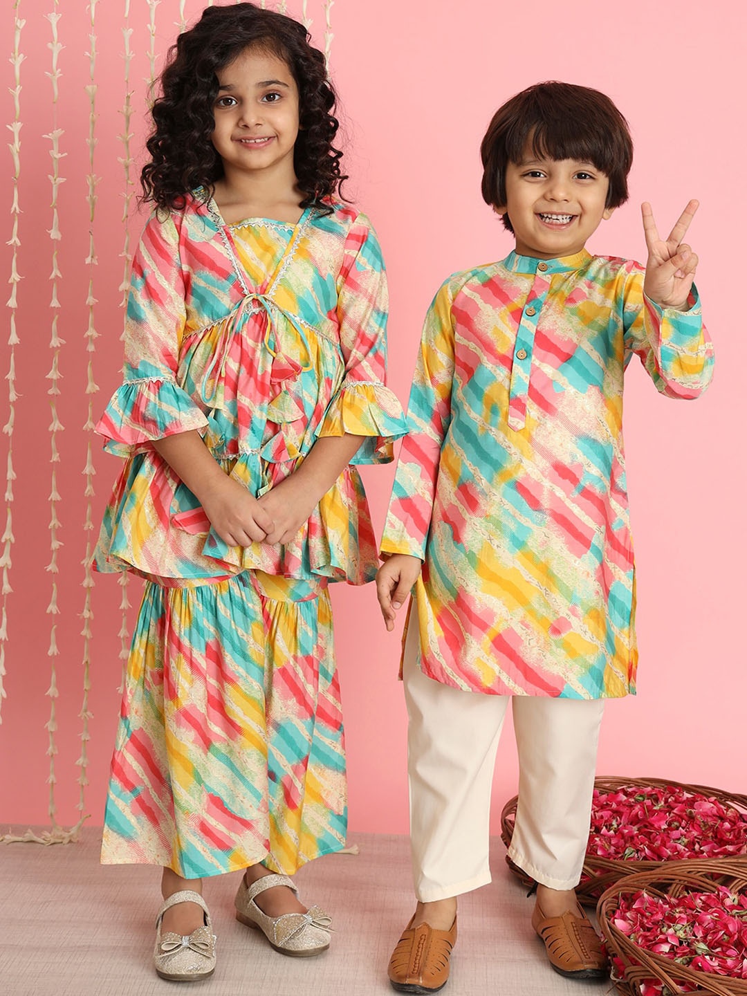 

Readiprint Boys Leheriya Printed Mandarin Collar Regular Kurta with Pyjamas, Yellow